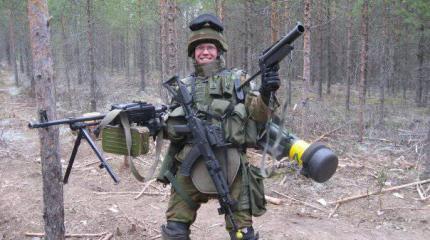 Эстонский замминистра обороны : «Мы будем драться просто как черти!»