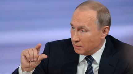 Путин ответил досаждающему американскому журналисту: Читайте по губам Путин ответил досаждающему американскому журналисту: Читайте по губам