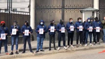Как десяток школьников изображали из себя всю Одессу Как десяток школьников изображали из себя всю Одессу