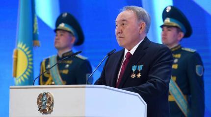 Назарбаева лишают последних рычагов влияния на политику Казахстана Назарбаева лишают последних рычагов влияния на политику Казахстана