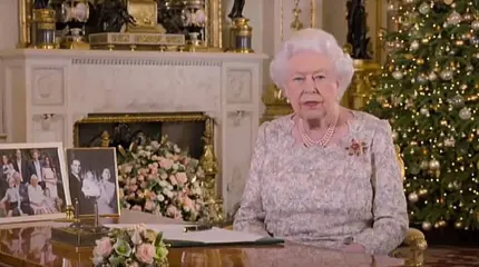 Впервые за почти 60 лет королева Елизавета II лично не присутствовала на церемонии начала работы британского парламента Впервые за почти 60 лет королева Елизавета II лично не присутствовала на церемонии начала работы британского парламента