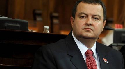 Ивица Дачич заявил, что «Сербия не должна отпускать руку России» Ивица Дачич заявил, что «Сербия не должна отпускать руку России»