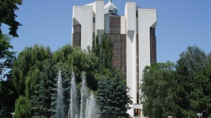 Кризис в Молдавии: неприятие олигархов объединило Запад и Россию Кризис в Молдавии: неприятие олигархов объединило Запад и Россию