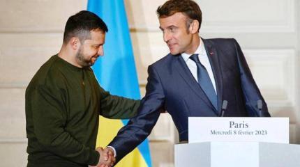 Прощай, милая Франция: Почему Макрону так близок нацист Зеленский Прощай, милая Франция: Почему Макрону так близок нацист Зеленский