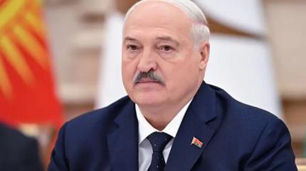 Лукашенко назвал тех, кому доверяет — Путин, Трамп с Меланией и «Орешник»