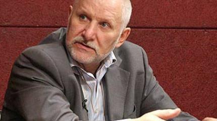 Сулакшин: критиковать власть могут только либералы? Сулакшин: критиковать власть могут только либералы?