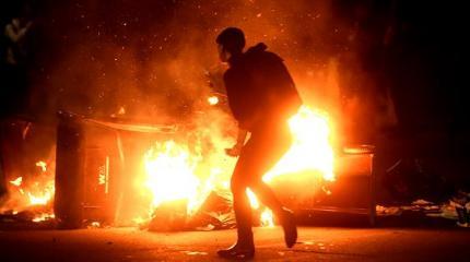 СМИ узнали, кто финансирует протесты против Трампа в США СМИ узнали, кто финансирует протесты против Трампа в США