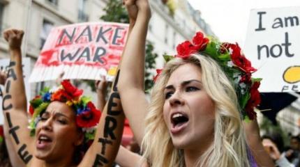 Примета: кого Femen атакует, тот побеждает на выборах Примета: кого Femen атакует, тот побеждает на выборах
