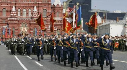 А нужен этот парад? И если нужен, то когда? А нужен этот парад? И если нужен, то когда?