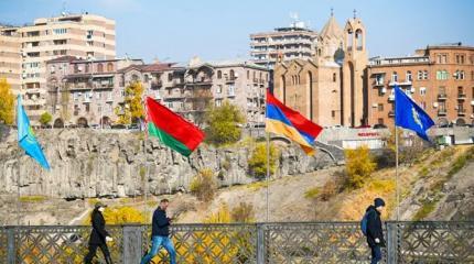 Судьба Армении висит на волоске