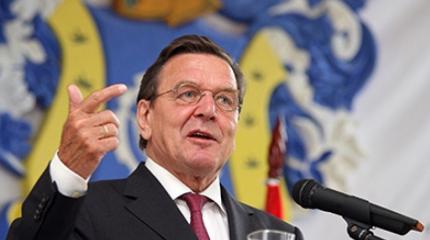 Герхард Шредер назвал политиков ЕС слабоумными Герхард Шредер назвал политиков ЕС слабоумными