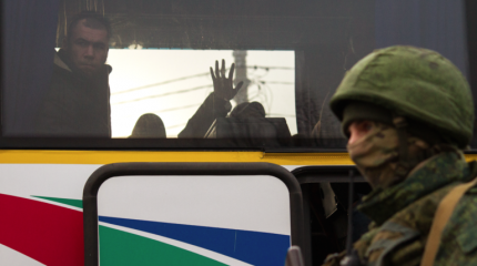 Покинувшая Луганск украинка рассказала всю правду о жизни в Донбассе Покинувшая Луганск украинка рассказала всю правду о жизни в Донбассе