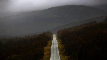 Норвежцы нарушили границу с РФ «оскорбительным» метанием камней Норвежцы нарушили границу с РФ «оскорбительным» метанием камней