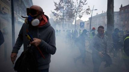 Протесты во Франции: страна на пороге революции? Протесты во Франции: страна на пороге революции?