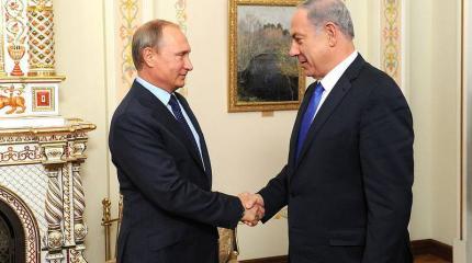 Россию кинулись обхаживать. И даже почти обцеловывать Россию кинулись обхаживать. И даже почти обцеловывать