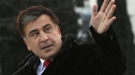 Саакашвили назвал новых министров третьесортными людьми Саакашвили назвал новых министров третьесортными людьми