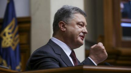Охрана Порошенко пригрозила неугодным журналистам, что прострелит им ноги Охрана Порошенко пригрозила неугодным журналистам, что прострелит им ноги
