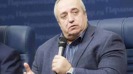 Клинцевич объяснил попытки экс-дипломатов Украины «вторгнуться в Крым» Клинцевич объяснил попытки экс-дипломатов Украины «вторгнуться в Крым»