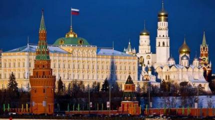 Кремль не будет реагировать на отказ Обамы посетить парад Победы