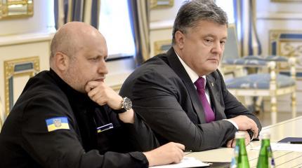 Порошенко к Майдану готов: нарыл компромат на своего конкурента Турчинова Порошенко к Майдану готов: нарыл компромат на своего конкурента Турчинова