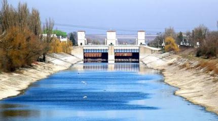 Sohu: Россия заставит Украину жалеть о перекрытом Северо-Крымском канале Sohu: Россия заставит Украину жалеть о перекрытом Северо-Крымском канале