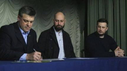 Билецкий и Тягнибок пообещали не допустить «реванш пророссийских сил» Билецкий и Тягнибок пообещали не допустить «реванш пророссийских сил»