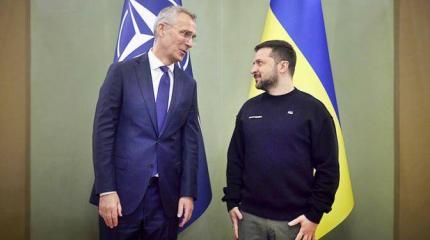 Запад Украины возьмут в НАТО, как когда-то запад Германии? Запад Украины возьмут в НАТО, как когда-то запад Германии?