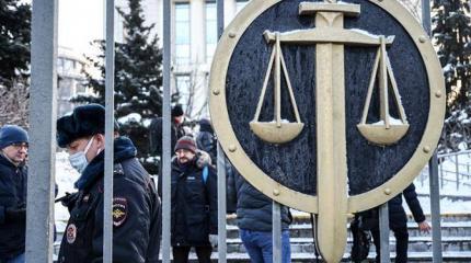 Кто надоумил Путина давить оппозицию? Кто надоумил Путина давить оппозицию?