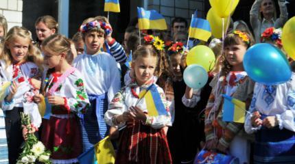 Приехавшие в Россию украинские школьники вызвали возмущение в Киеве Приехавшие в Россию украинские школьники вызвали возмущение в Киеве