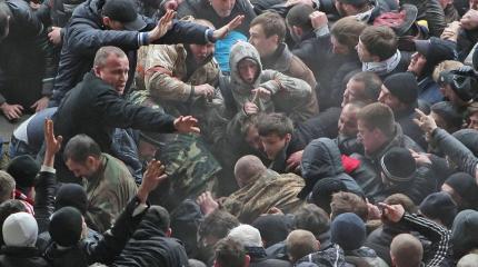 Повторение крымского сценария: новый кризис станет началом распада Украины Повторение крымского сценария: новый кризис станет началом распада Украины