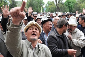 Исход выборов в Киргизии определят кланы и уголовные авторитеты Исход выборов в Киргизии определят кланы и уголовные авторитеты