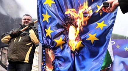 Крах Европы: Прибалтийские сепаратисты готовятся к «атаке» Крах Европы: Прибалтийские сепаратисты готовятся к «атаке»