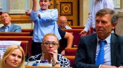 Украинцы ополчились на Савченко: То ли бухая, то ли под кайфом Украинцы ополчились на Савченко: То ли бухая, то ли под кайфом