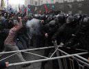 Милиция просит не штурмовать органы власти, не хочет травить людей газом