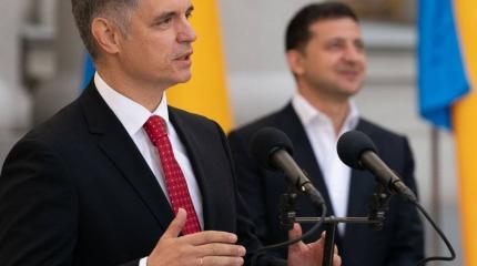 Пора делать выводы: слова Киева о «формуле Штайнмайера» стали пустым звуком Пора делать выводы: слова Киева о «формуле Штайнмайера» стали пустым звуком