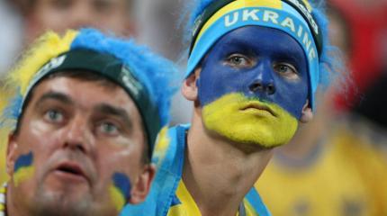 Почему украинцы начинают считать цены в российских рублях Почему украинцы начинают считать цены в российских рублях