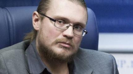 Родионов объяснил, почему Зеленский тянет время с Донбассом Родионов объяснил, почему Зеленский тянет время с Донбассом