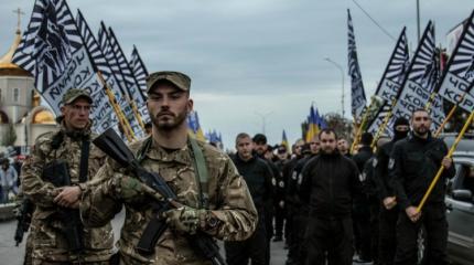 Нацисты «Азова» масштабным шествием отметили свое трехлетие Нацисты «Азова» масштабным шествием отметили свое трехлетие