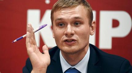 После ареста своего зама за взятку Коновалов обязан уйти в отставку После ареста своего зама за взятку Коновалов обязан уйти в отставку