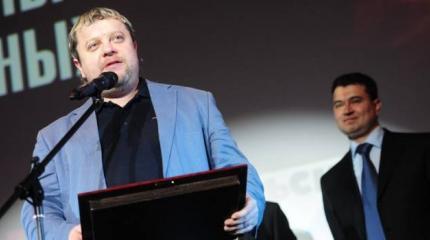 Комментатор Андронов отстранен от работы на всех каналах бывшего "НТВ-Плюс" Комментатор Андронов отстранен от работы на всех каналах бывшего "НТВ-Плюс"