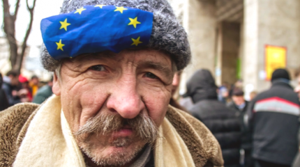 Набитые людьми автобусы направляются в Киев для организации нового Майдана Набитые людьми автобусы направляются в Киев для организации нового Майдана
