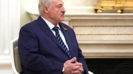 «Два стула» Лукашенко: политолог о пророссийской стратегии лидера Беларуси