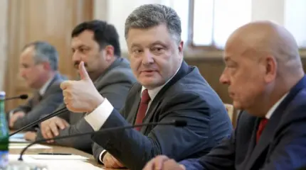 Телега впереди лошади: Порошенко уже поздравляет с безвизовым режимом Телега впереди лошади: Порошенко уже поздравляет с безвизовым режимом