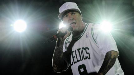 СБУ запретила въезд на Украину фронтмену группы Limp Bizkit СБУ запретила въезд на Украину фронтмену группы Limp Bizkit