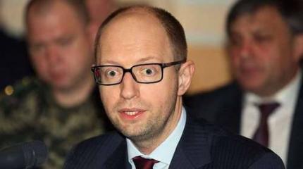Яценюк: Киев не может вывезти из Донбасса 3 млн тонн угля Яценюк: Киев не может вывезти из Донбасса 3 млн тонн угля