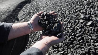 На Украине снова грохочут каски На Украине снова грохочут каски