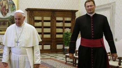 Зачем Ватикан уделяет повышенное внимание Украине? Зачем Ватикан уделяет повышенное внимание Украине?