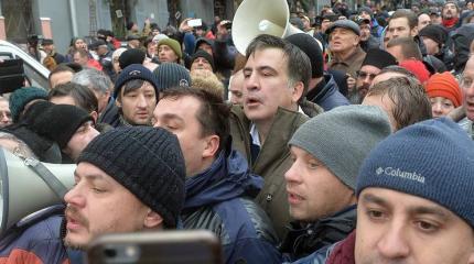 Порошенко назвал сторонников Саакашвили "гоп-компанией, жаждущей крови"