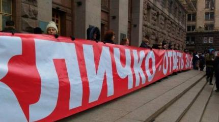 Киевская продавщица: Кличко на наших харчах пришел к власти и вот как отплатил, скотина! Киевская продавщица: Кличко на наших харчах пришел к власти и вот как отплатил, скотина!