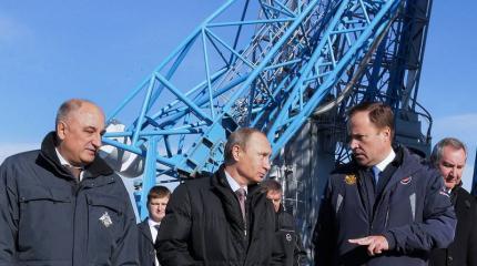 Путин взял под контроль ситуацию с запуском на «Восточном» Путин взял под контроль ситуацию с запуском на «Восточном»